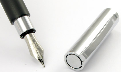 Le stylo plume Ambition Résine de Faber-Castell - photo.