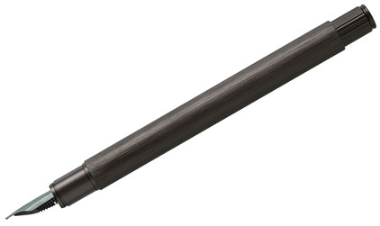 Stylo plume Neo Slim alu brossé noir de Faber-Castell - photo.