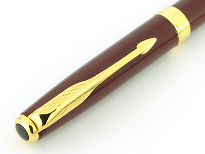 Stylo bille Sonnet laqué rouge intense attributs plaqués or de Parker  - photo 4