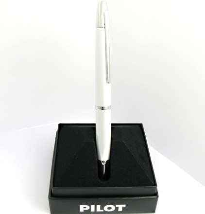 Stylo plume Blanc Décimo Blanc Rhodium de Pilot - photo.