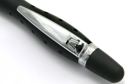 Le stylo bille s-Kiss noir caoutchouté de Vuarnet - photo 2