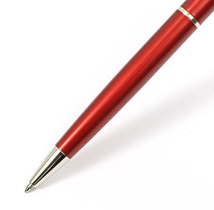 Stylo bille Hémisphère Comet Red attributs chromés de Waterman - photo.
